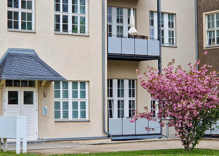 3 Raum Fewo Karl May, Gehobene Ausstattung, Radebeul-Ost, 76Qm