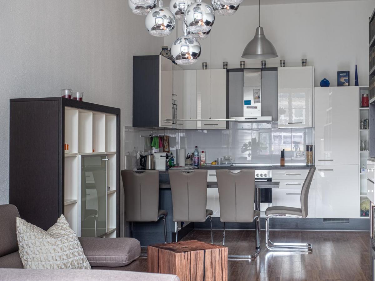 Apartment 3 Raum Karl May, Gehobene Ausstattung, Radebeul-ost, 76qm *